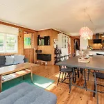 Family Retreat By The Limfjord * Storvorde
