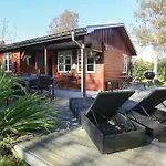 Family Retreat By The Limfjord Hébergement de vacances *